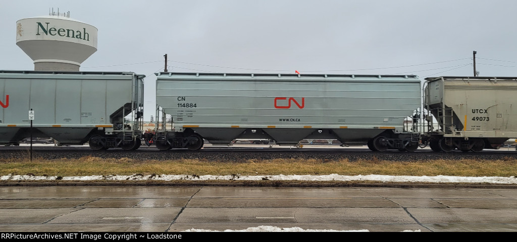 CN 114884